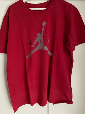 T-shirt Air Jordan Nike μεταχειρισμένο, κόκκινο, μέγεθος XL