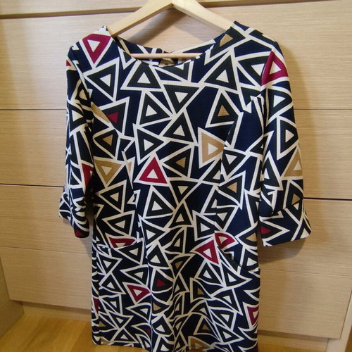 Blouse dress with geometric shapes like new