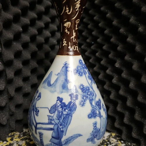 Chinese vase old like new for decoration without box
