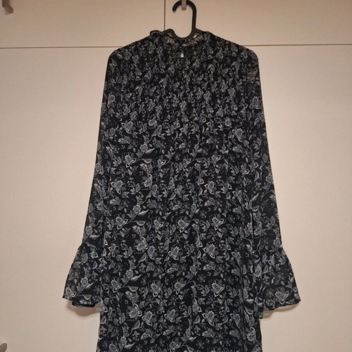 Stradivarius black and white mini dress new, airy and elastic
