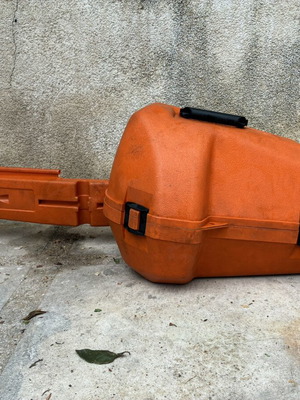 Stihl MS 390 chainsaw 64cc used with case and manual, 50cm bar