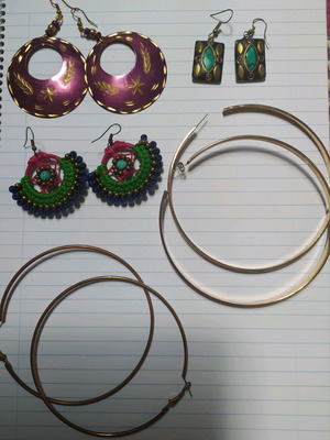 Earrings used, pack of 5 pairs
