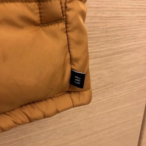 Gap sleeveless jacket for boys like new, size 134 cm