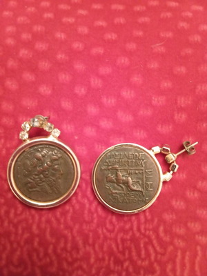 Byzantine earrings like new, gold-colored