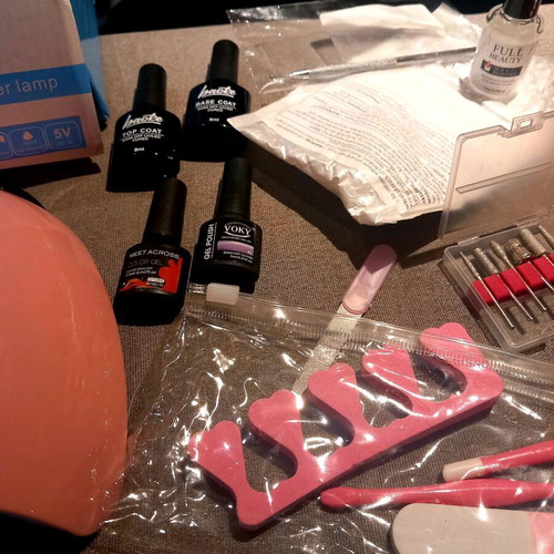Set for semi-permanent manicure at home 9 pcs new
