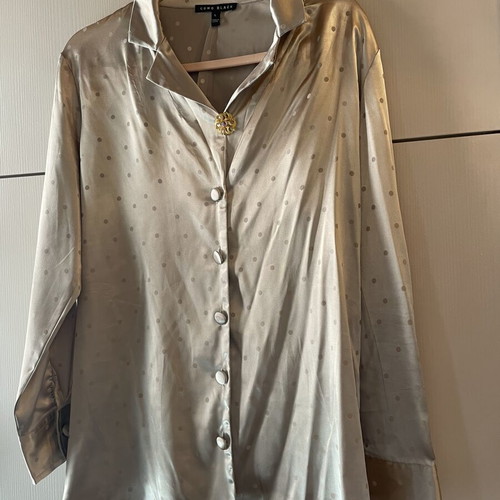 Shirt beige, like new, sizes L to XXL