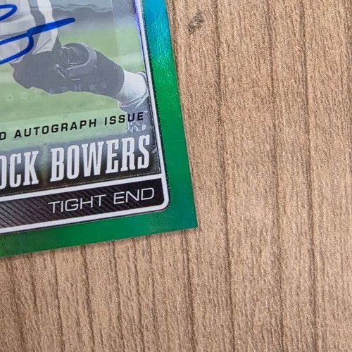 2026 Topps Flagship Football Brock Bowers Green Auto /99 Raiders