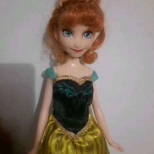 Anna Frozen doll used, picnic, Hasbro