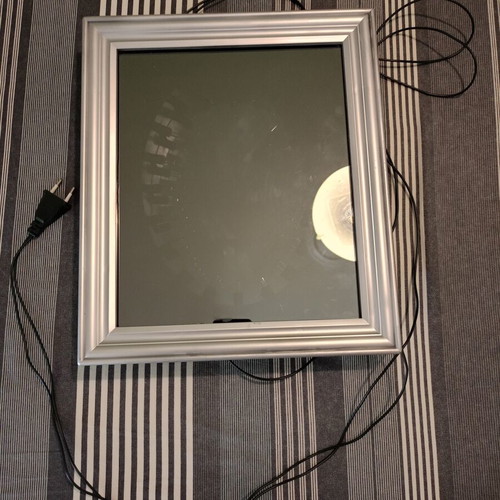 Mirror with illusion lights used, 36x31 cm