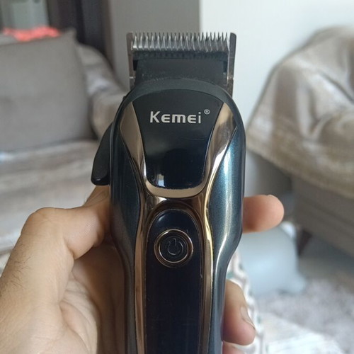 Kemei hair clipper like new with charger