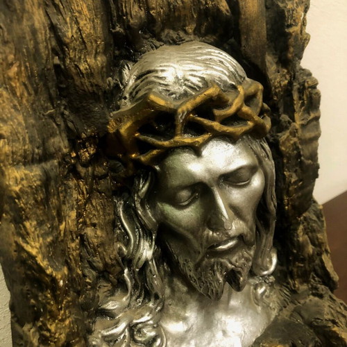 Decorative sculpture new, size 28x35 cm