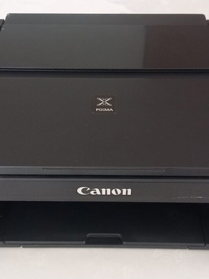Εκτυπωτής Canon μεταχειρισμένος, πλήρως λειτουργικός χωρίς καλώδιο σύνδεσης