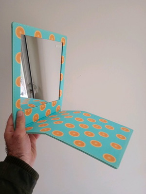 Голям ръчен огледалo Artlife употребяван