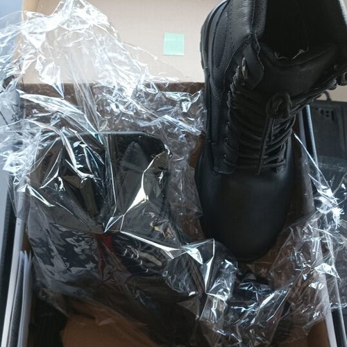 Military boots new, size 40