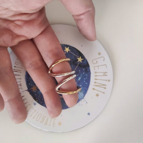 Gold silver earrings like new