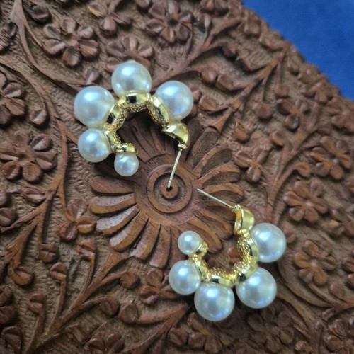 LifeLikes earrings with pearls used, slightly dangling