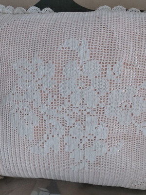 Vintage handmade crochet pillow 40x40cm like new with roses