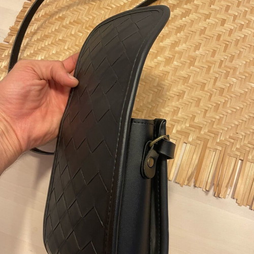 Crossbody bag made of faux leather