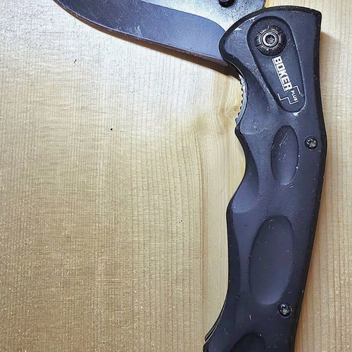 Pack of 9 knives used