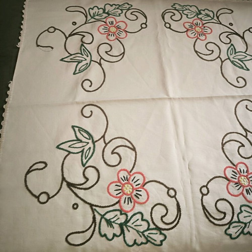 Tablecloth white with embossed floral designs like new, 68x68 cm
