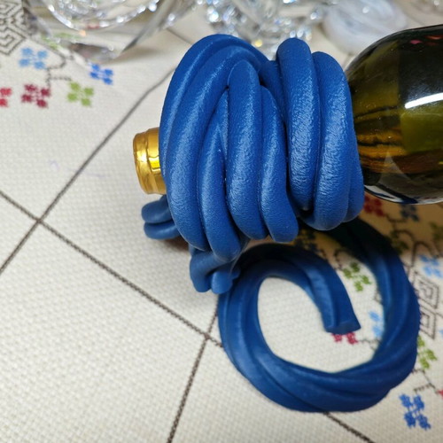 Modern wine holder new in dark silk blue