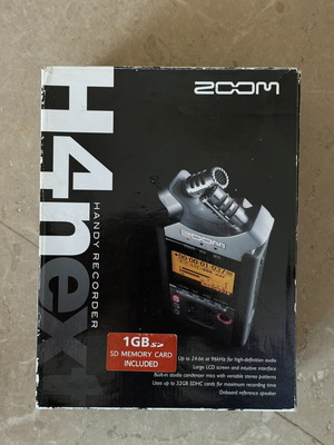 Zoom H4n Handy Recorder digital audio device like new