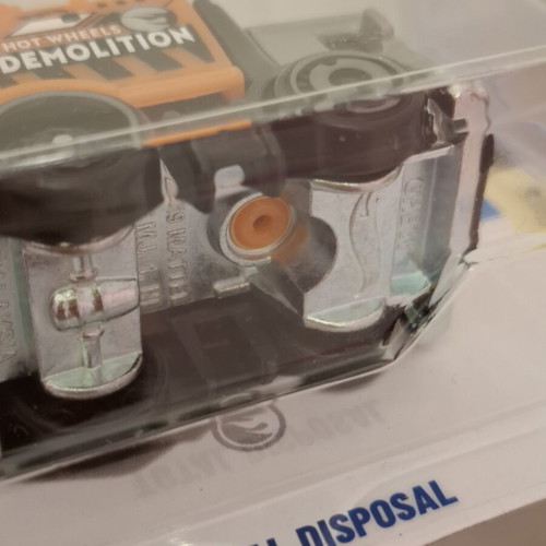 Hot Wheels Total Disposal Treasure Hunt new