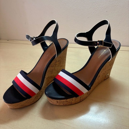 Tommy Hilfiger platform shoes new, size 39.5