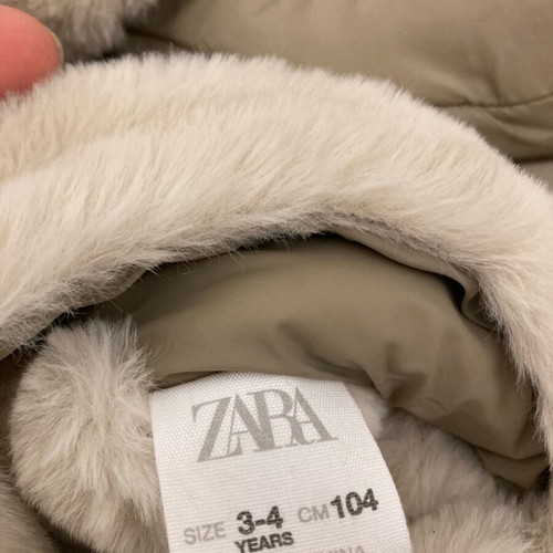 Zara sleeveless faux fur vest for girl like new, beige, size 104 cm
