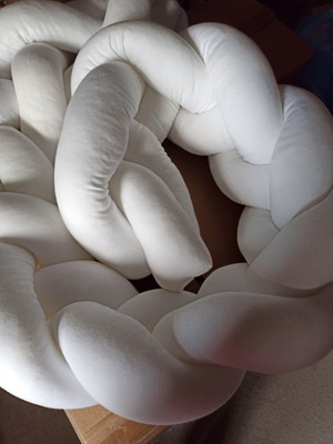 Baby crib white cotton braided bumper like new, 200×20 cm