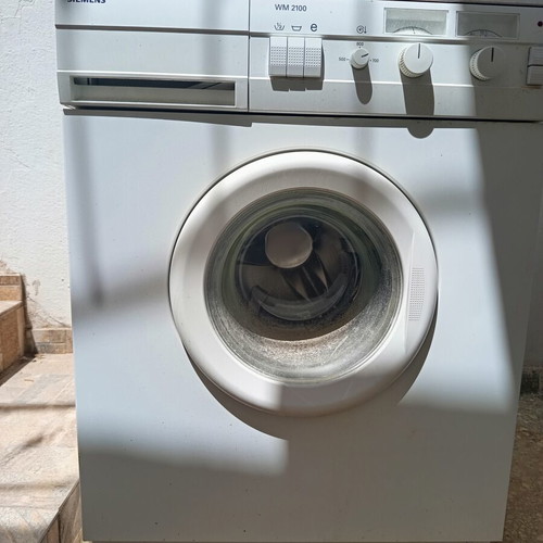 Siemens washing machine used, 5 kg load capacity, faulty switch
