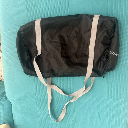Energetics Gym Bag shoulder type, like new, black