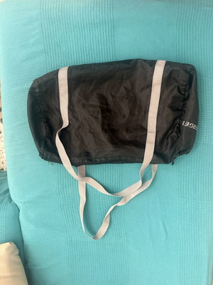 Energetics Gym Bag shoulder type, like new, black