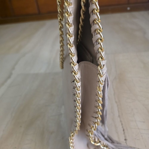 Shoulder bag with fringe