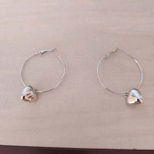 Heart-shaped earrings new, iron material, gray