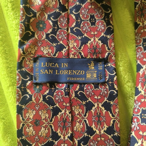 Men's Italian silk tie like new