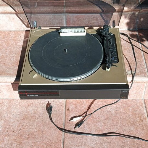 Record player used in good condition