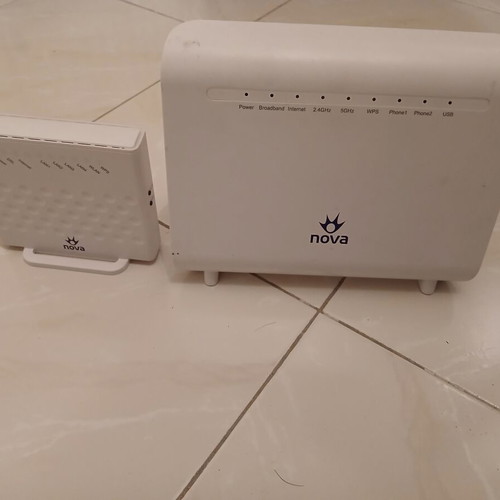 Nova routers like new, pack of 2