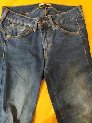 Slim Fit Blue Jeans Pull & Bear like new, size 36