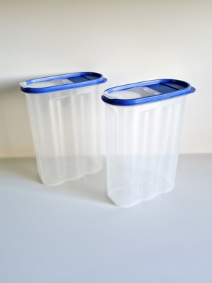 Set of 2 cereal and legume containers 2.4 liters like new