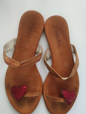 Leather flip-flops used size 38 brown with red heart rhinestones