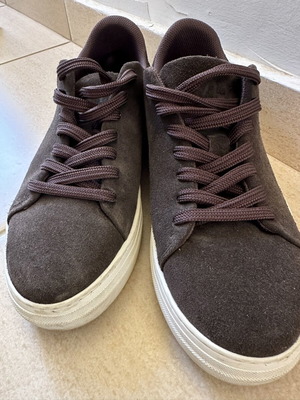 Selected suede sneakers size 43 like new, blue and brown, 2 pairs