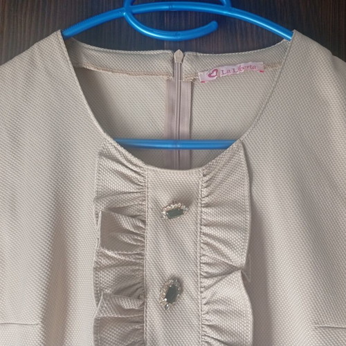 Women's beige dress like new, size S