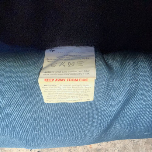 Scruffs Expedition Waterproof Dog Bed XL 90x70cm used, navy blue