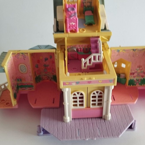 Vintage Bluebird Polly Pocket 1995 Pop Up Party Play House used