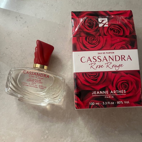 Cassandra Rose Rouge Eau de Parfum 100ml like new by Jeanne Arthes