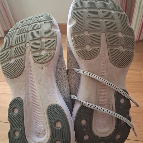 Under Armour athletic shoes size 38, white and grey