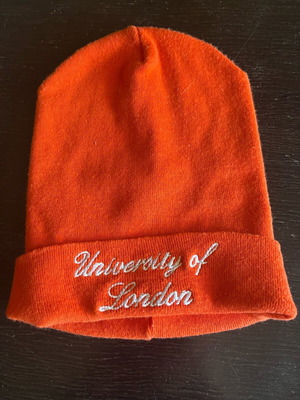 Children's orange hat like new, size S