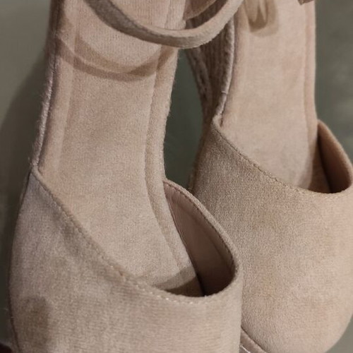 Beige suede platform sandals size 39 new with medium espadrille heel