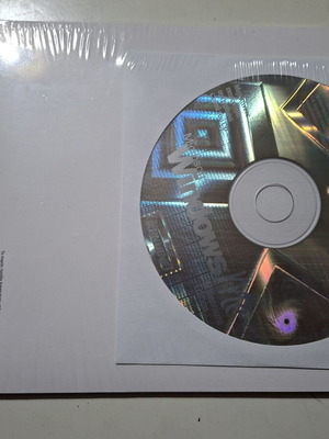 Microsoft Windows Millennium Edition ME CD like new, Greek version
